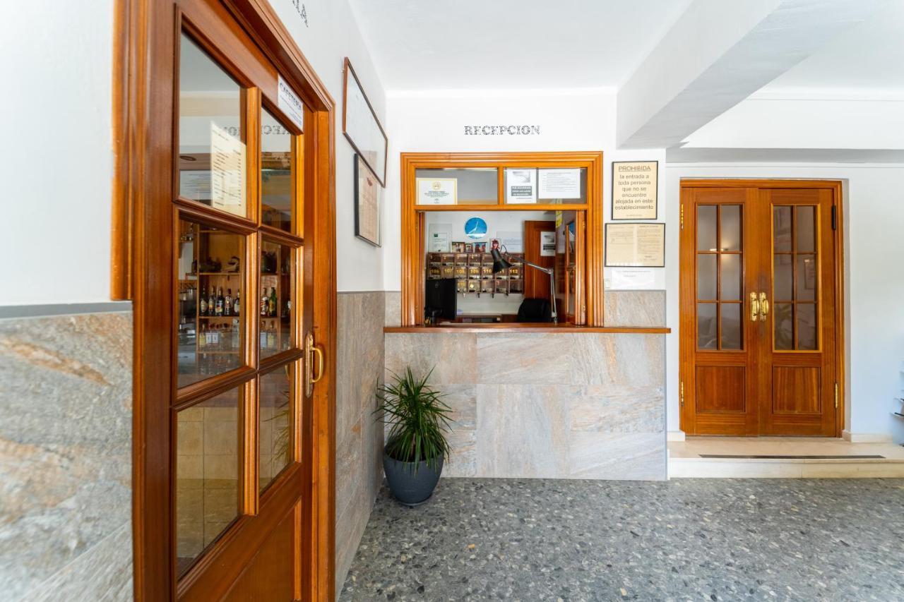 Hostal Miramar 洛斯卡尼奥斯德梅卡 外观 照片