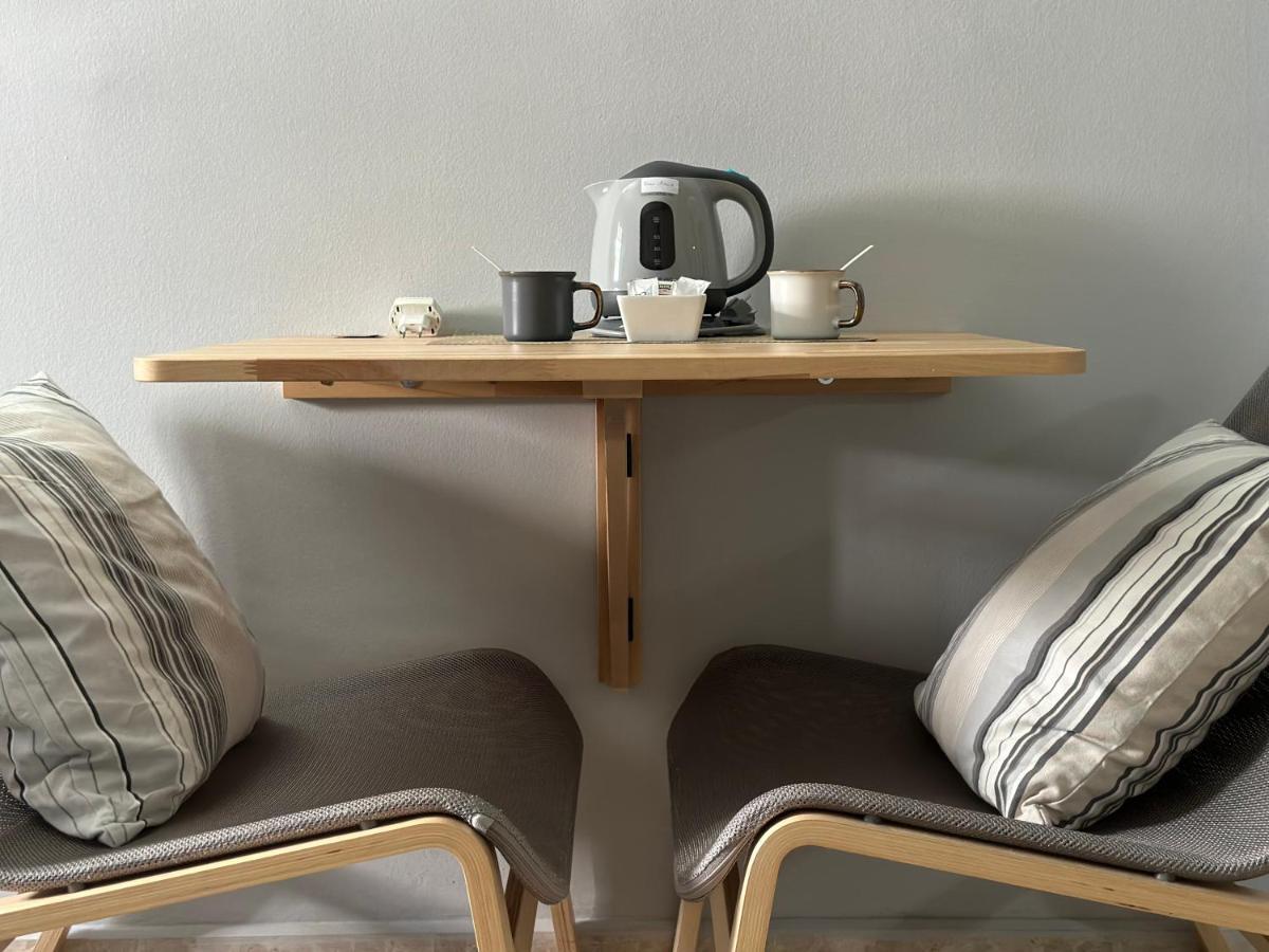 Hostal Miramar 洛斯卡尼奥斯德梅卡 外观 照片
