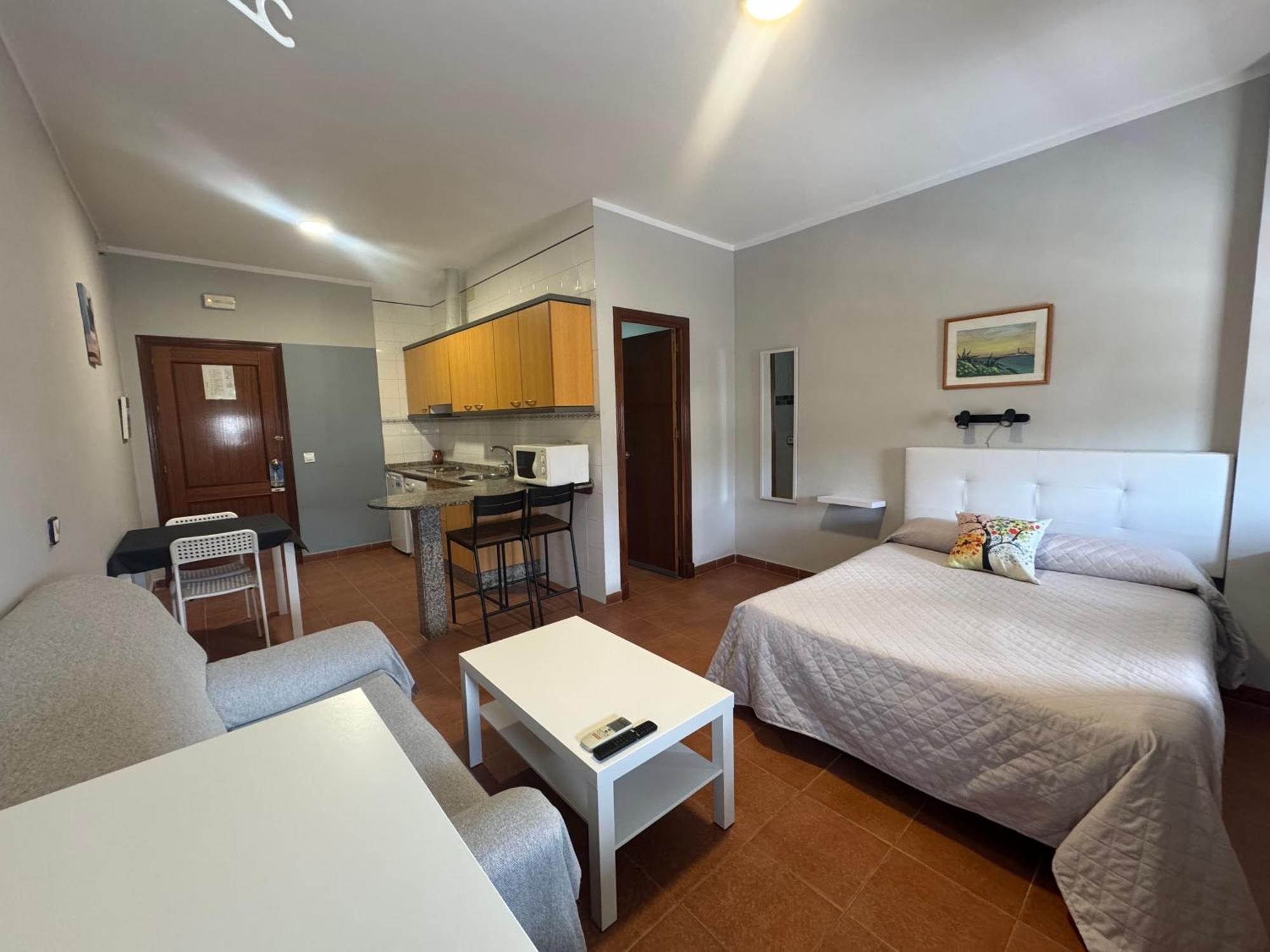 Hostal Miramar 洛斯卡尼奥斯德梅卡 外观 照片