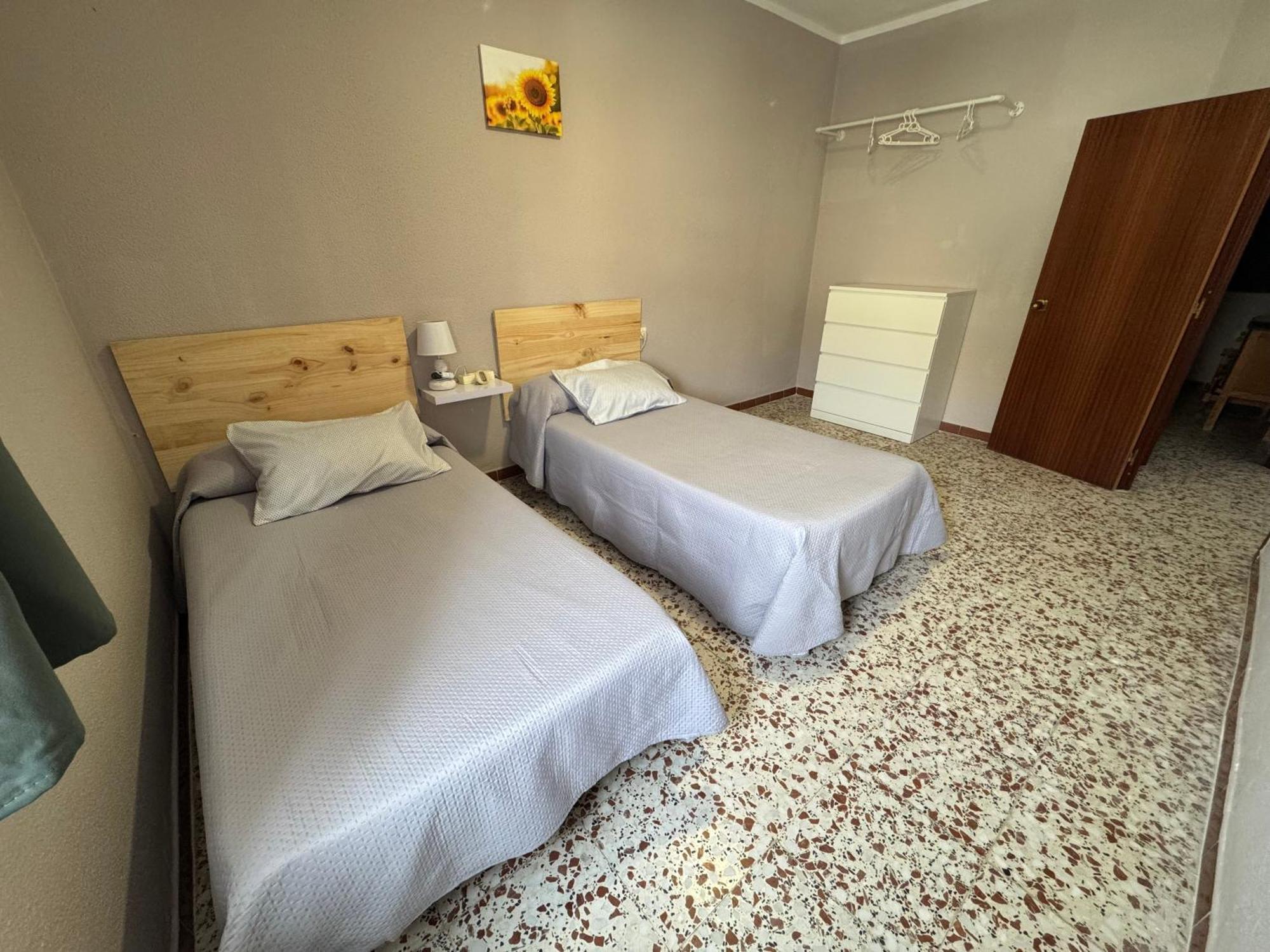 Hostal Miramar 洛斯卡尼奥斯德梅卡 外观 照片