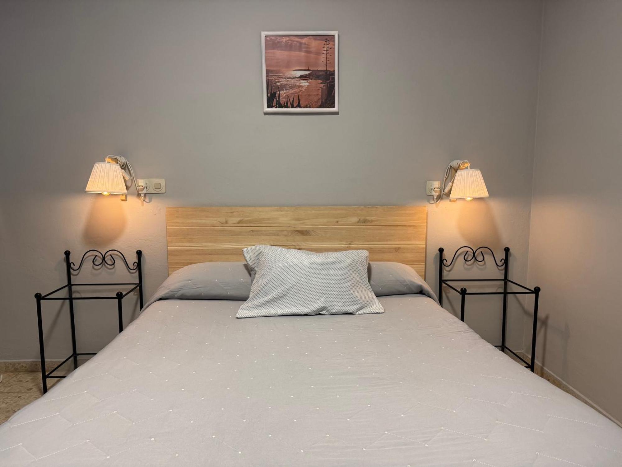 Hostal Miramar 洛斯卡尼奥斯德梅卡 外观 照片