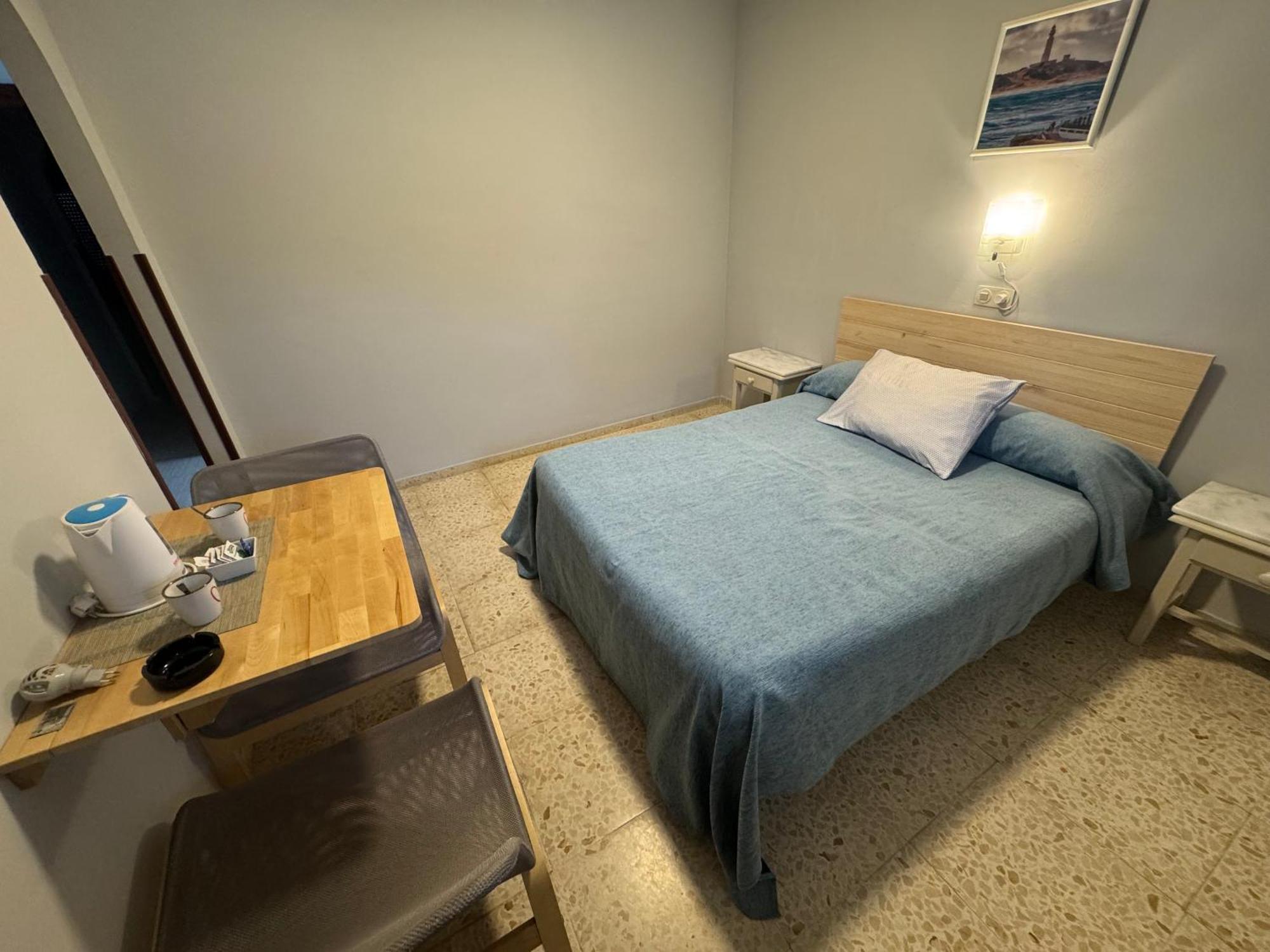 Hostal Miramar 洛斯卡尼奥斯德梅卡 外观 照片