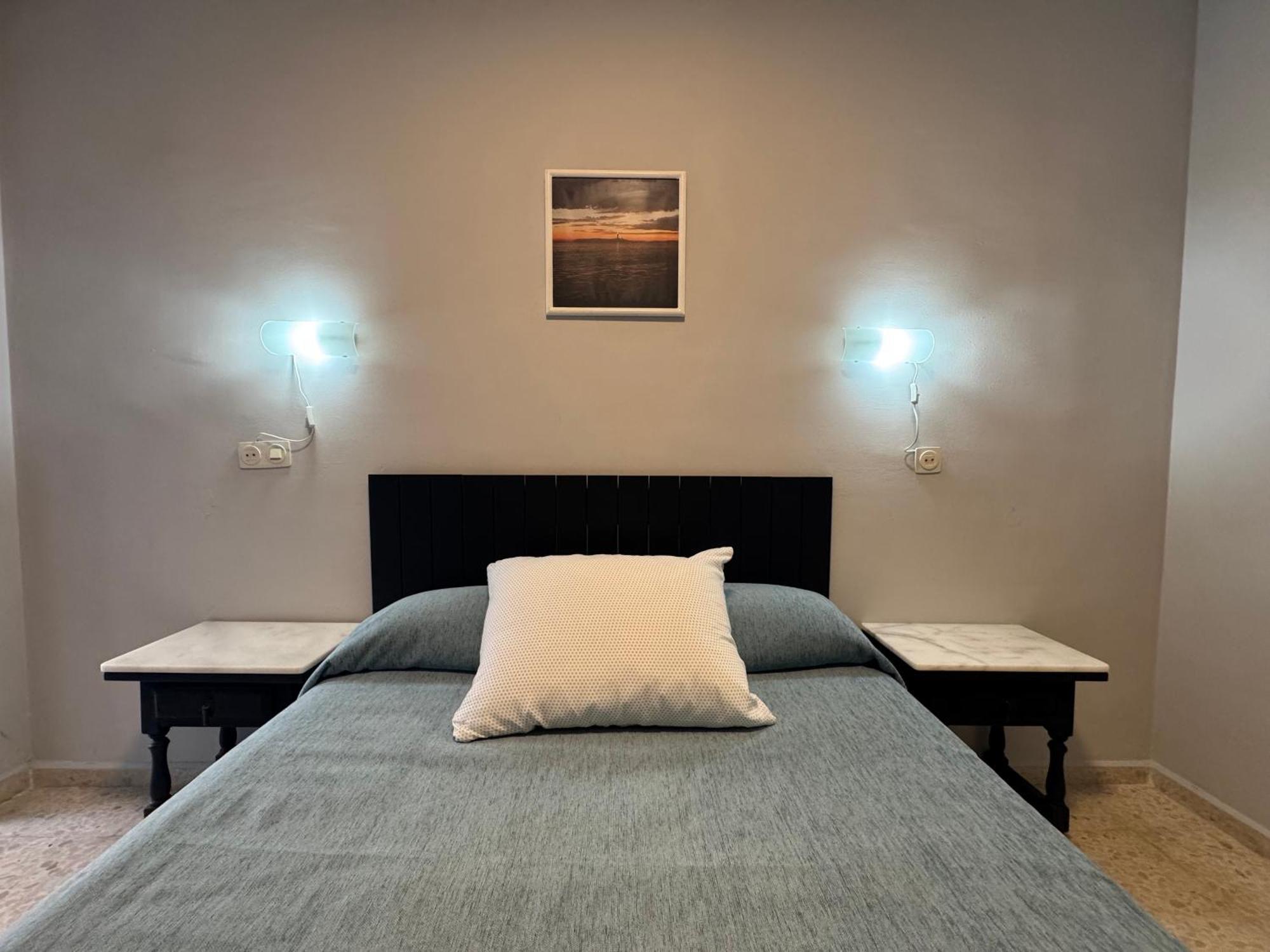 Hostal Miramar 洛斯卡尼奥斯德梅卡 外观 照片